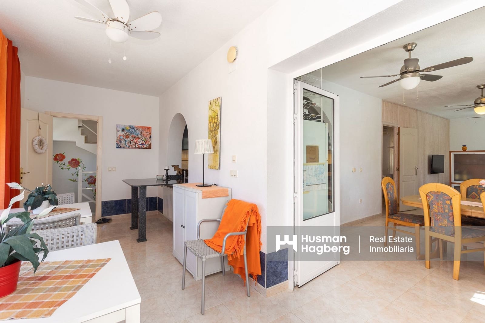 7 bedroom Villa for sale in Villamartin with pool - € 375,000 (Ref: 9759640)