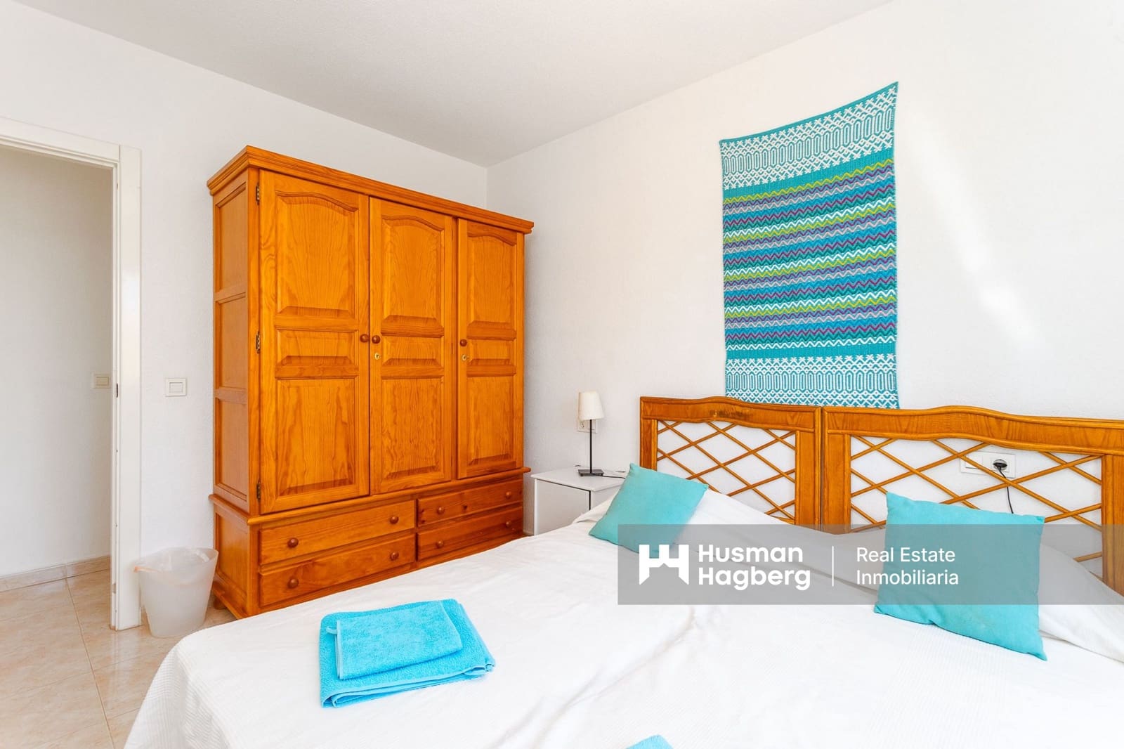 7 bedroom Villa for sale in Villamartin with pool - € 375,000 (Ref: 9759640)