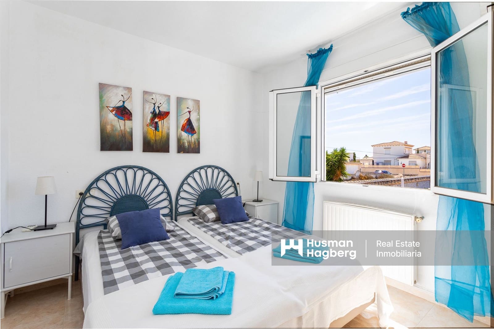 7 bedroom Villa for sale in Villamartin with pool - € 375,000 (Ref: 9759640)