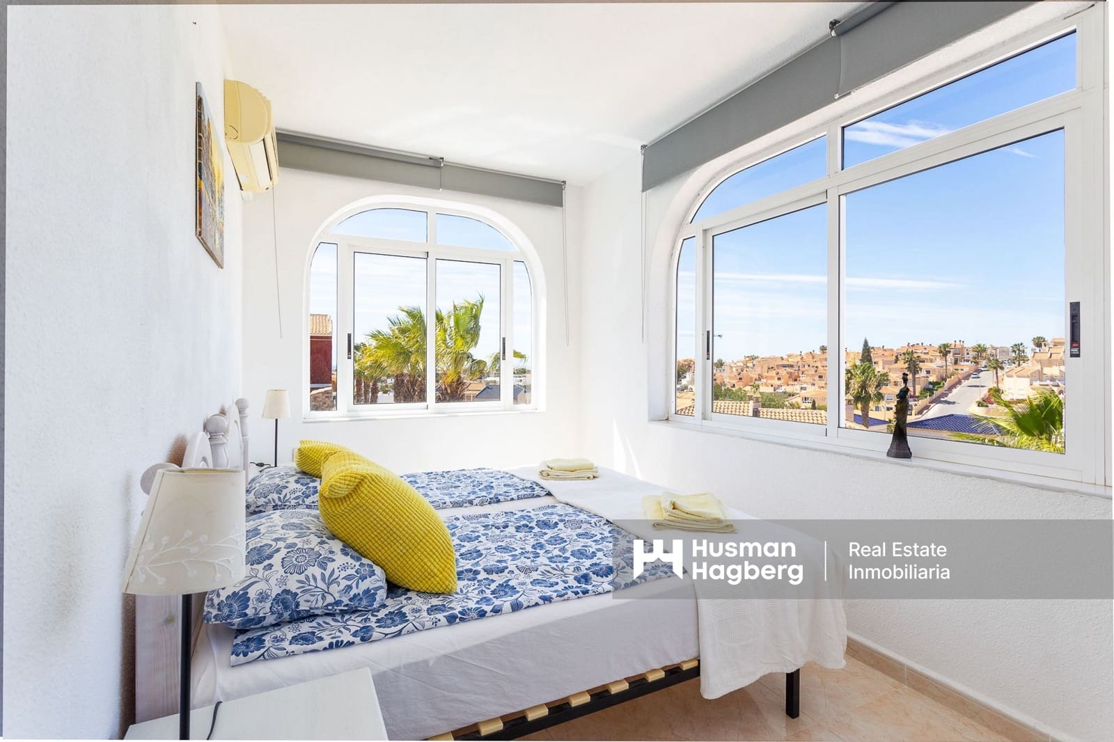 7 bedroom Villa for sale in Villamartin with pool - € 375,000 (Ref: 9759640)