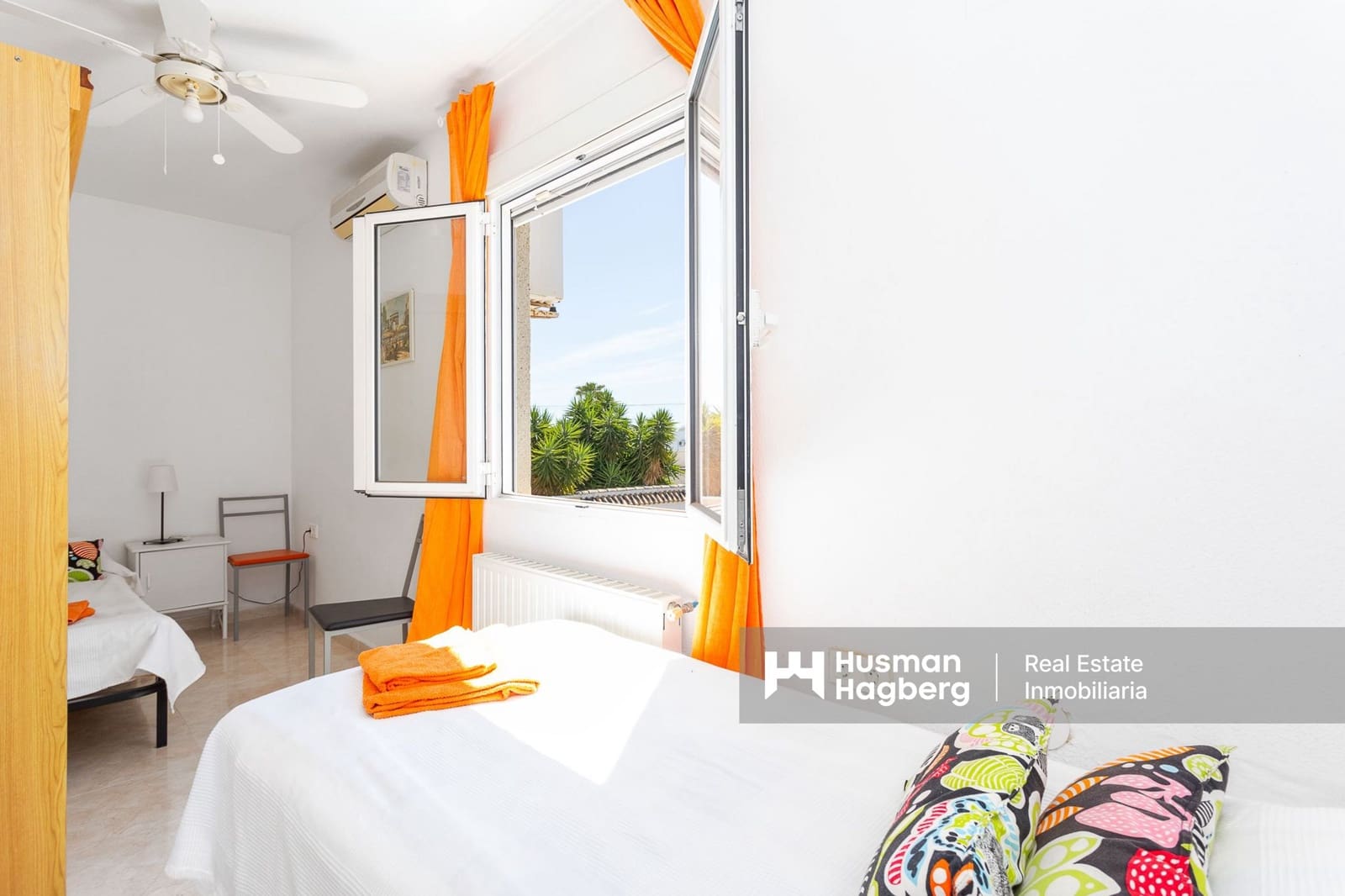 7 bedroom Villa for sale in Villamartin with pool - € 375,000 (Ref: 9759640)