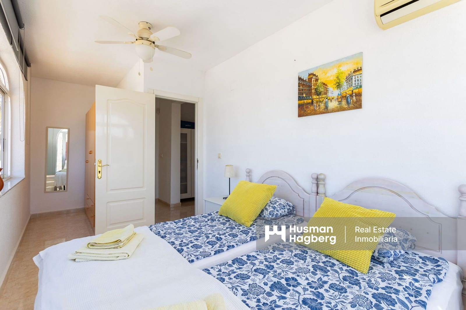 7 bedroom Villa for sale in Villamartin with pool - € 375,000 (Ref: 9759640)