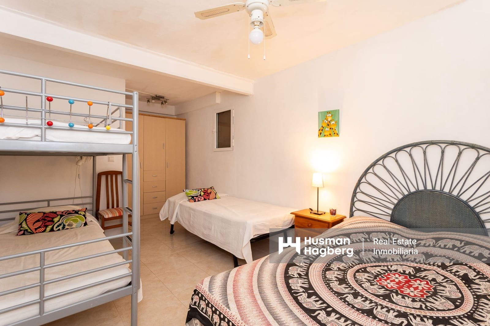 7 bedroom Villa for sale in Villamartin with pool - € 375,000 (Ref: 9759640)