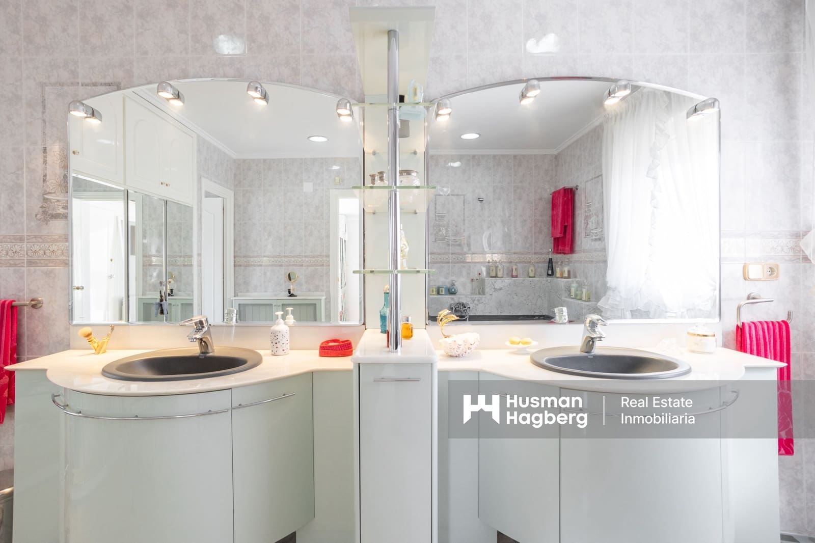 4 sypialnia Willa na sprzedaż w Villamartin z basenem - 699 900 € (Ref: 9759641)