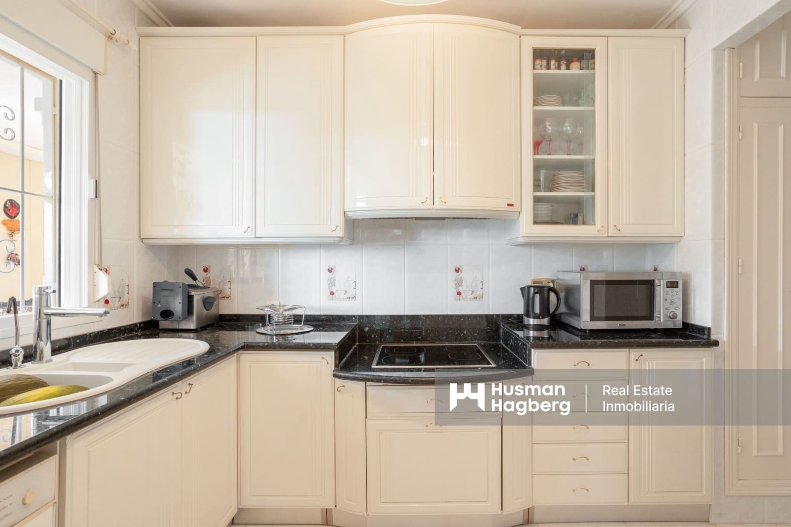 4 sypialnia Willa na sprzedaż w Villamartin z basenem - 699 900 € (Ref: 9759641)