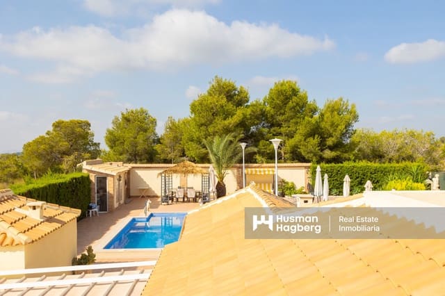 4 sypialnia Willa na sprzedaż w Villamartin, Orihuela z basenem - 699 900 € (Ref: 9759641)