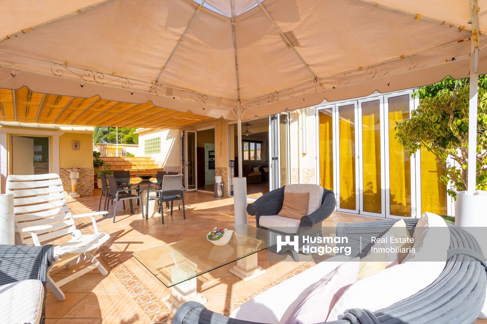 4 sypialnia Willa na sprzedaż w Villamartin z basenem - 699 900 € (Ref: 9759641)