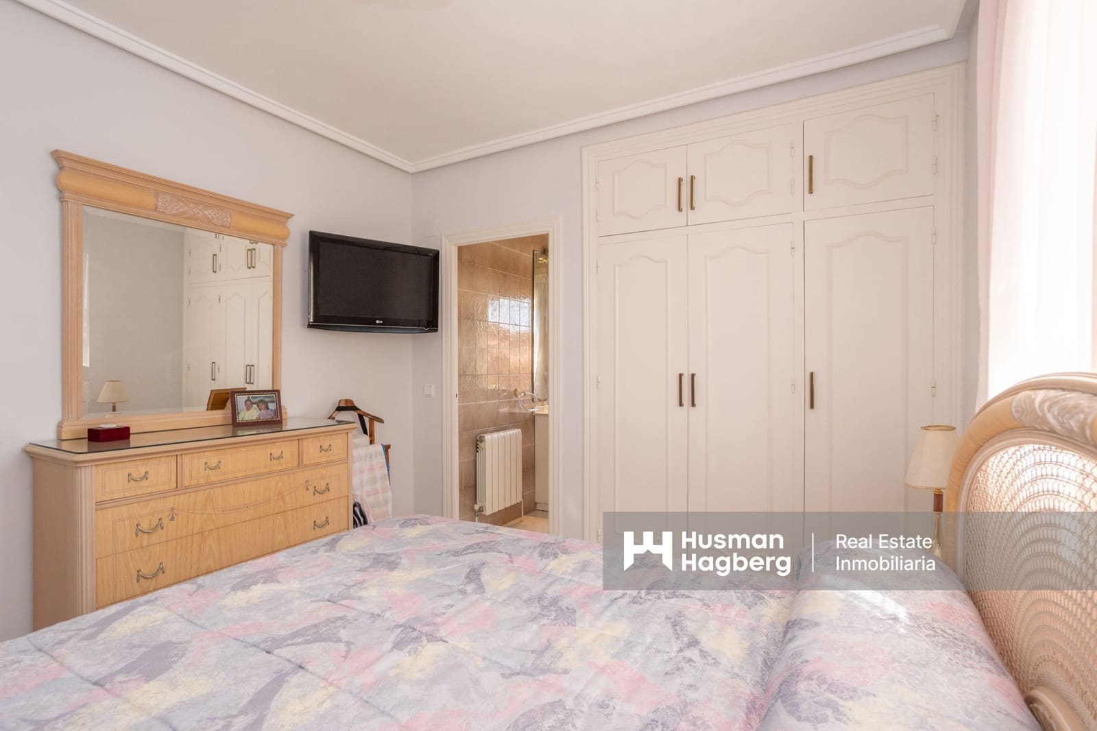 4 sypialnia Willa na sprzedaż w Villamartin z basenem - 699 900 € (Ref: 9759641)