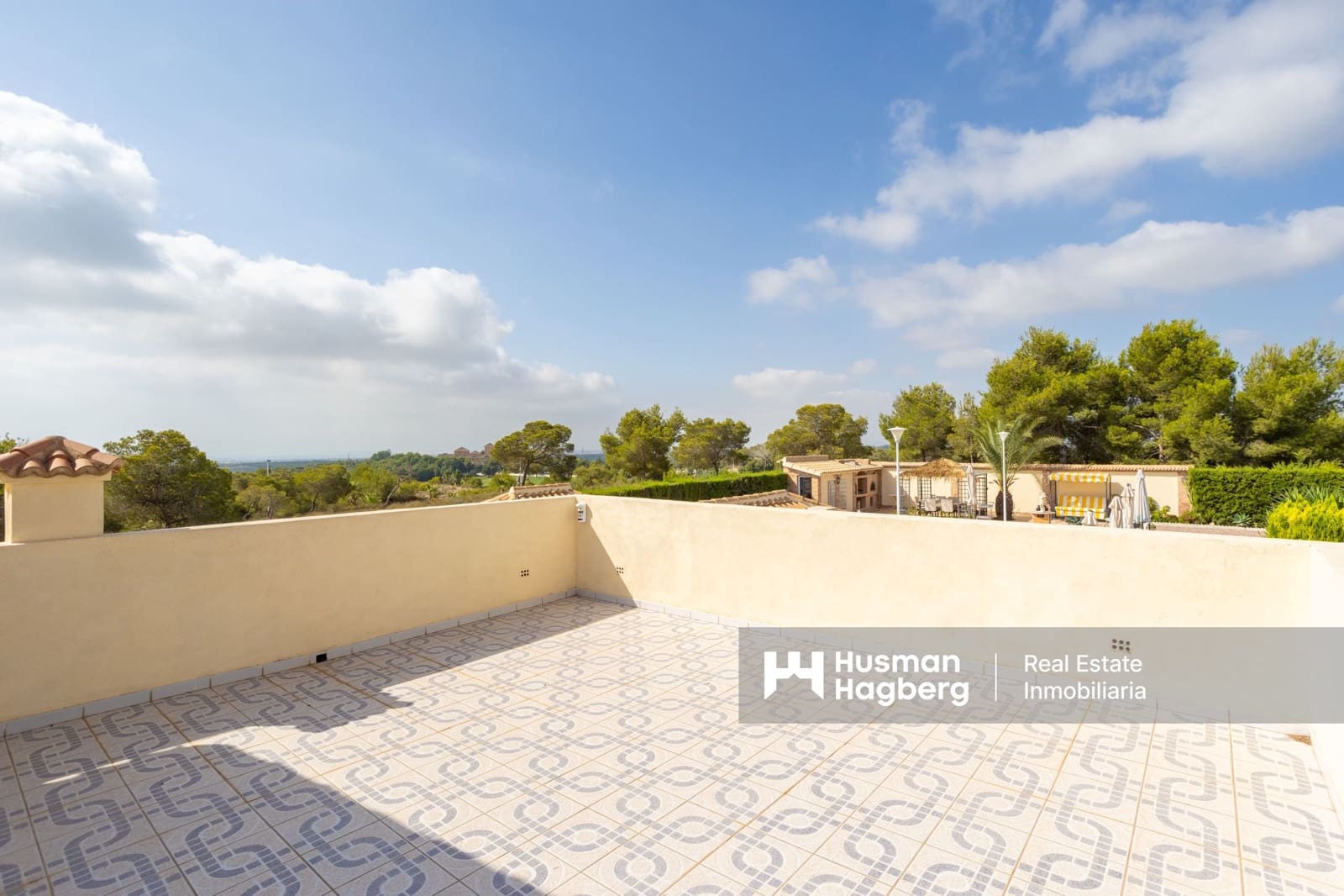 4 sypialnia Willa na sprzedaż w Villamartin z basenem - 699 900 € (Ref: 9759641)