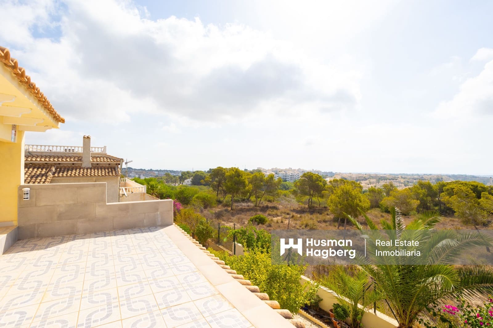 4 sypialnia Willa na sprzedaż w Villamartin z basenem - 699 900 € (Ref: 9759641)