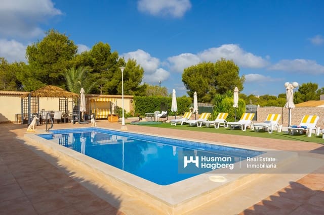 4 sypialnia Willa na sprzedaż w Villamartin, Orihuela z basenem - 699 900 € (Ref: 9759641)