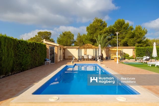 4 sypialnia Willa na sprzedaż w Villamartin, Orihuela z basenem - 699 900 € (Ref: 9759641)