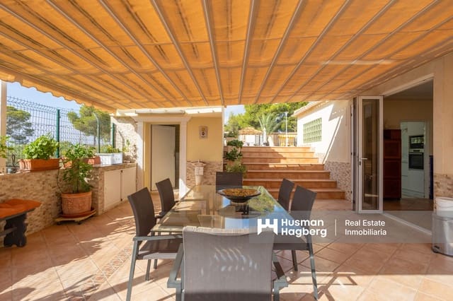 4 sypialnia Willa na sprzedaż w Villamartin, Orihuela z basenem - 699 900 € (Ref: 9759641)