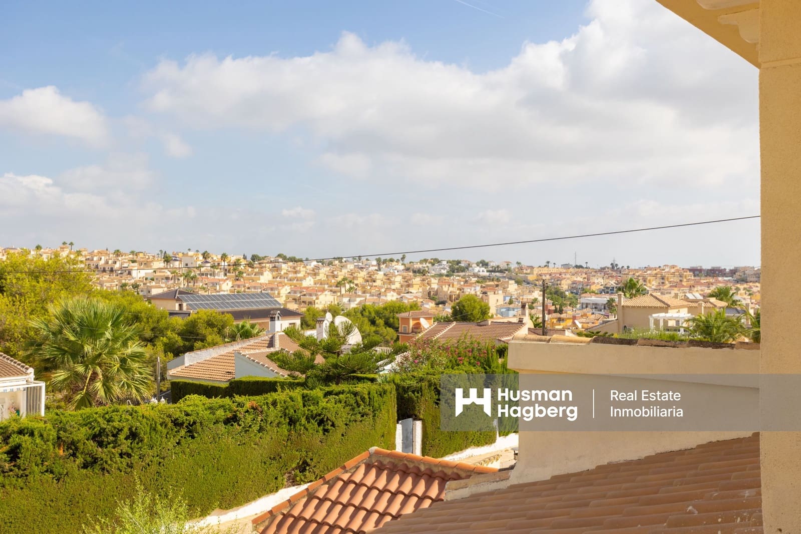 4 sypialnia Willa na sprzedaż w Villamartin z basenem - 699 900 € (Ref: 9759641)