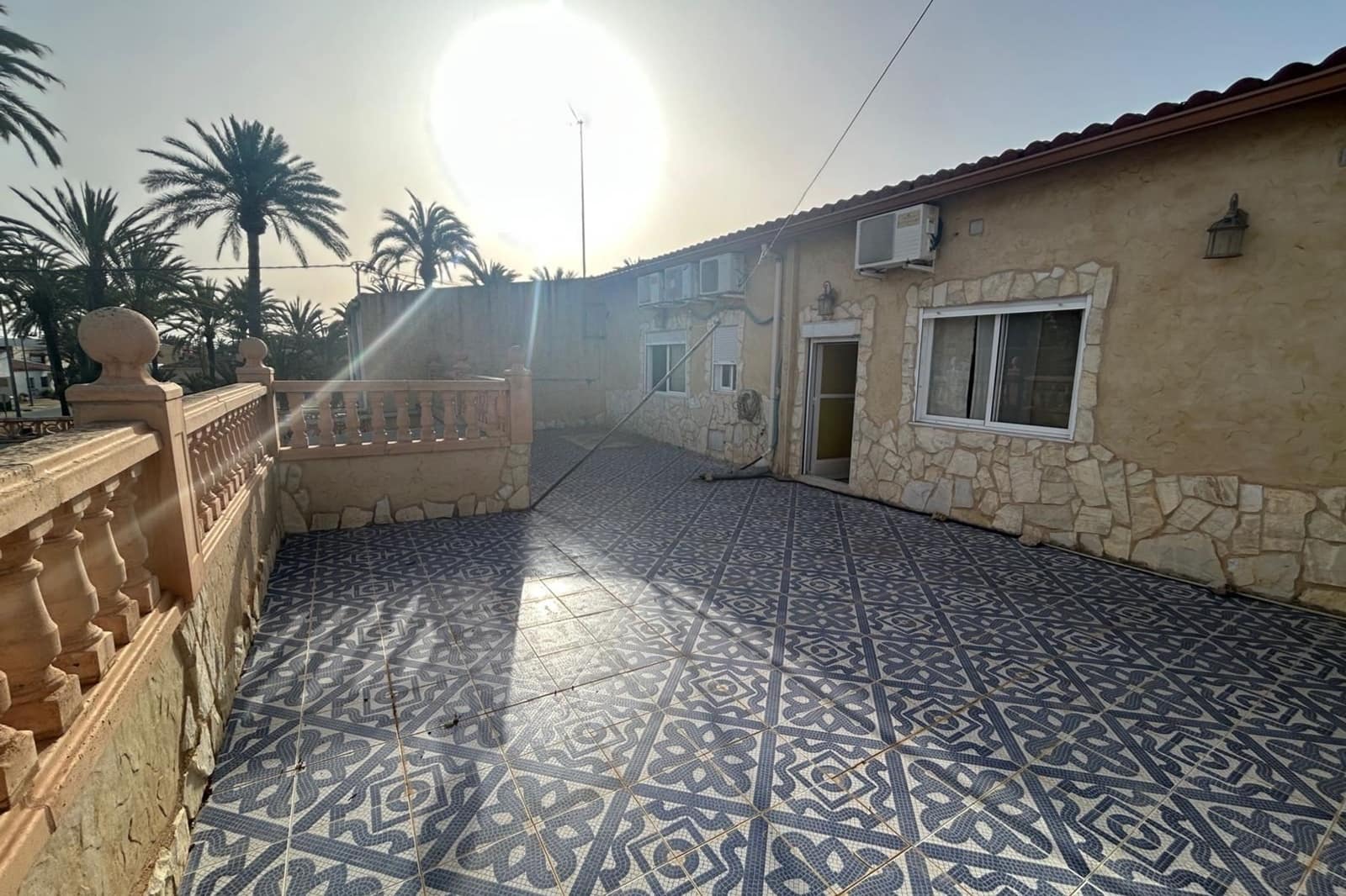 5 makuuhuone Omakotitalo myytävänä paikassa Alicante kaupunki mukana uima-altaan - 325 000 € (Ref: 9761386)