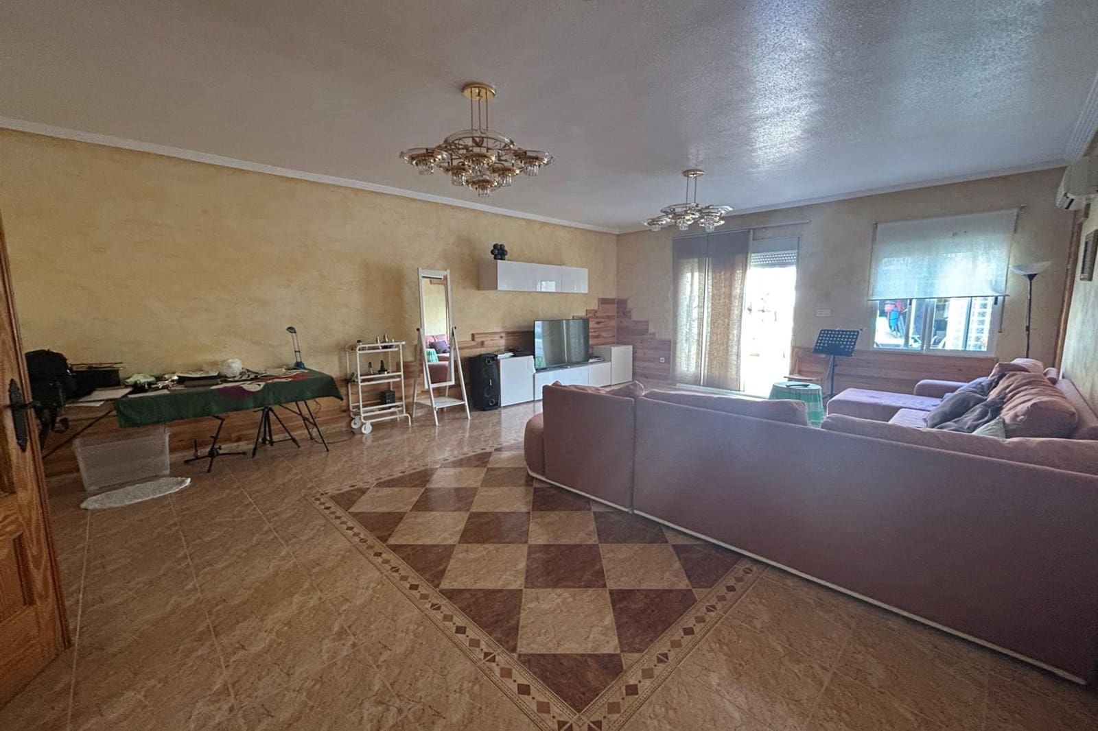 5 makuuhuone Omakotitalo myytävänä paikassa Alicante kaupunki mukana uima-altaan - 325 000 € (Ref: 9761386)