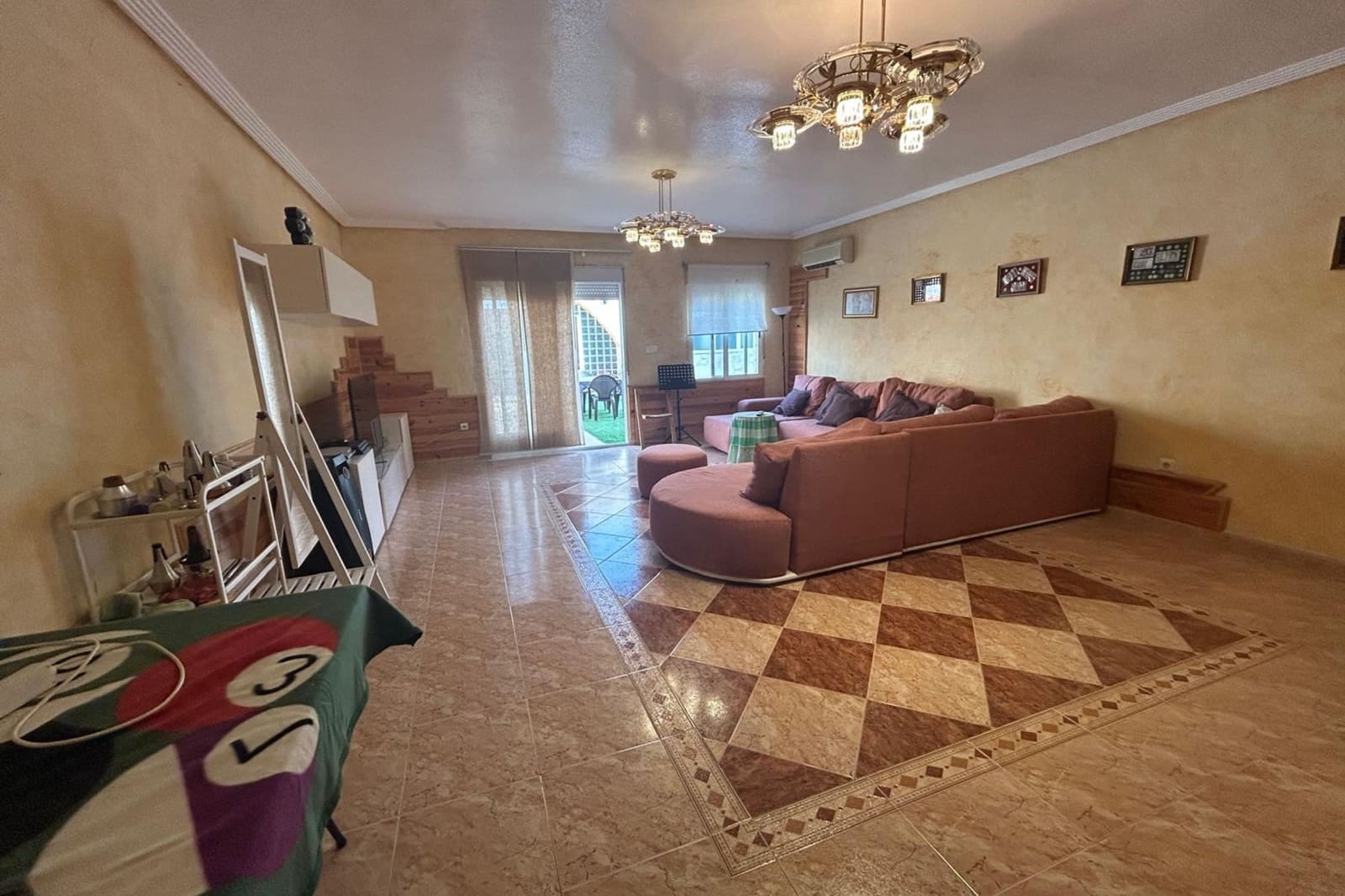 5 makuuhuone Omakotitalo myytävänä paikassa Alicante kaupunki mukana uima-altaan - 325 000 € (Ref: 9761386)