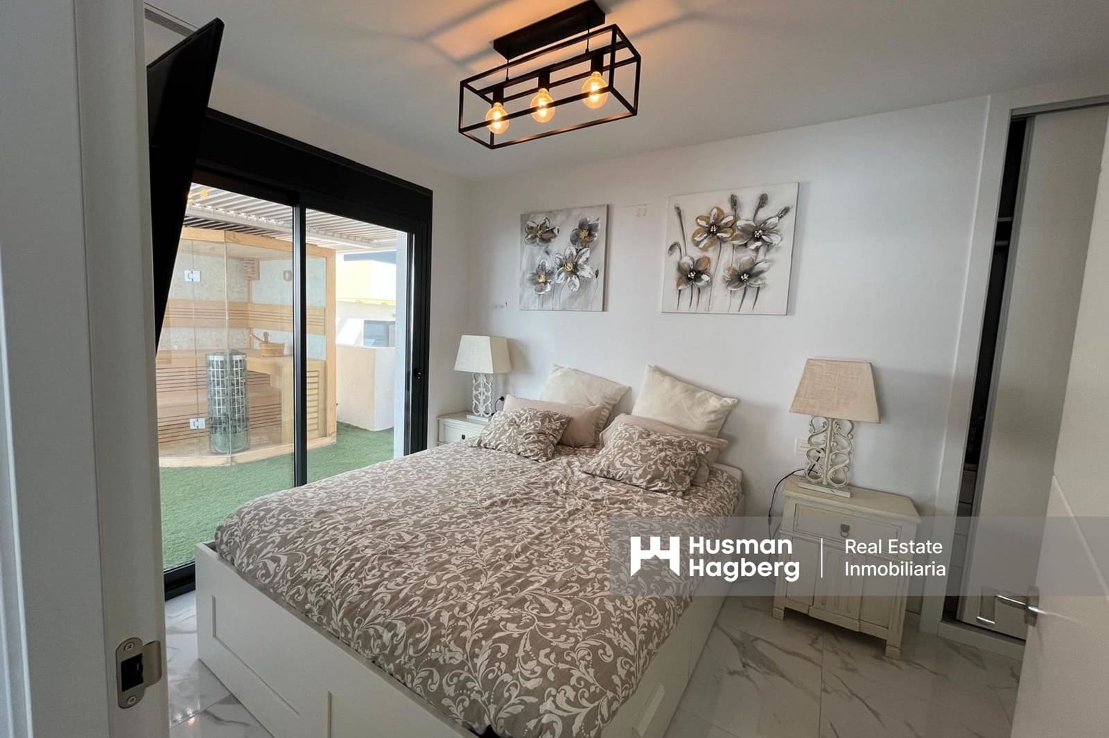 3 bedroom Villa for sale in Los Montesinos with pool - € 399,000 (Ref: 9776895)