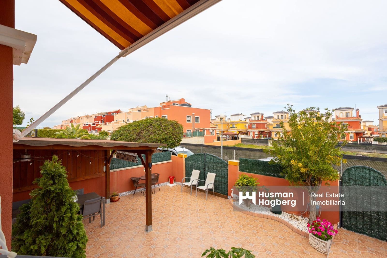 3 quarto Casa em Banda para venda em Los Montesinos com piscina - 209 900 € (Ref: 9776896)