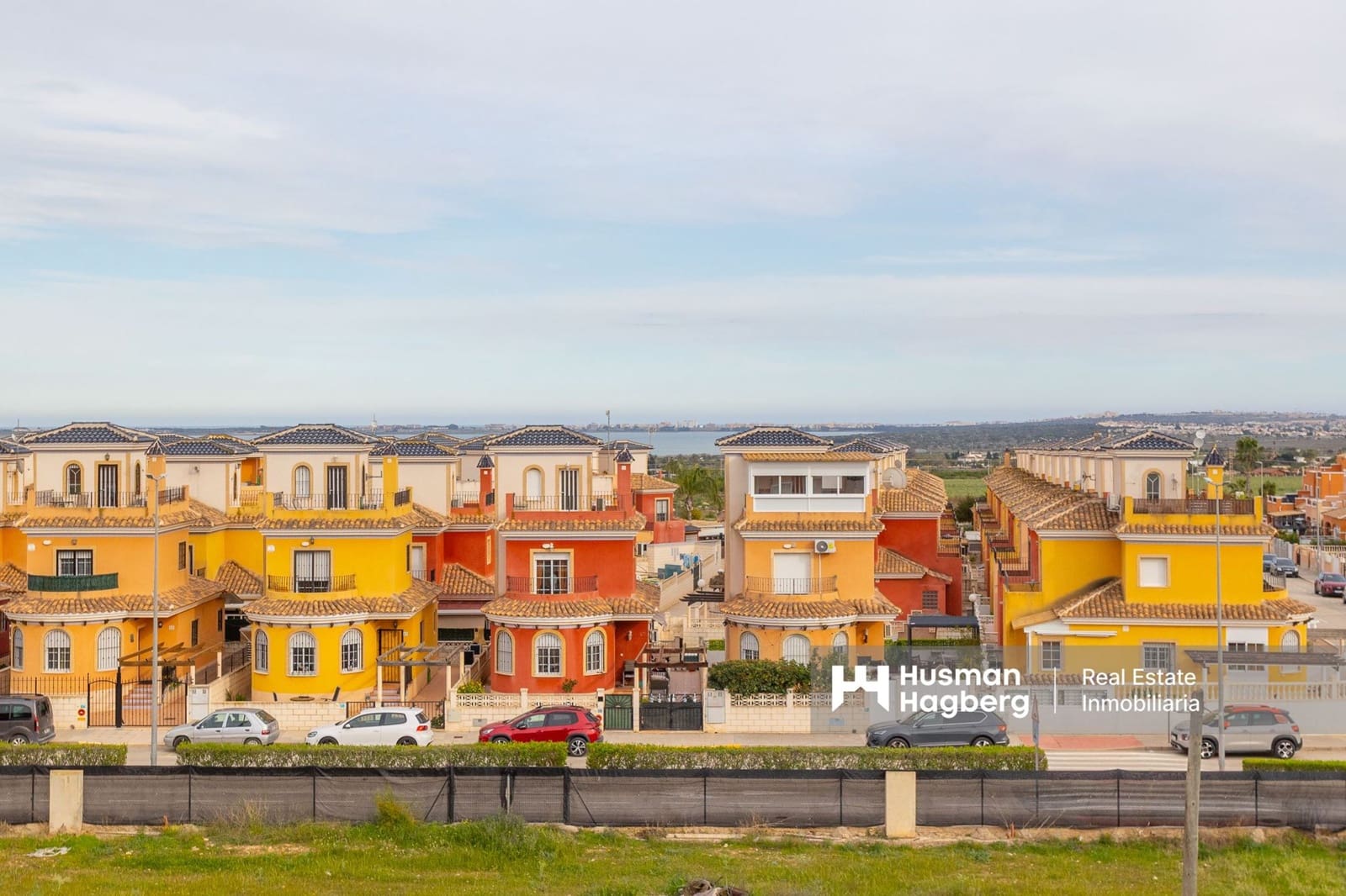 3 quarto Casa em Banda para venda em Los Montesinos com piscina - 209 900 € (Ref: 9776896)