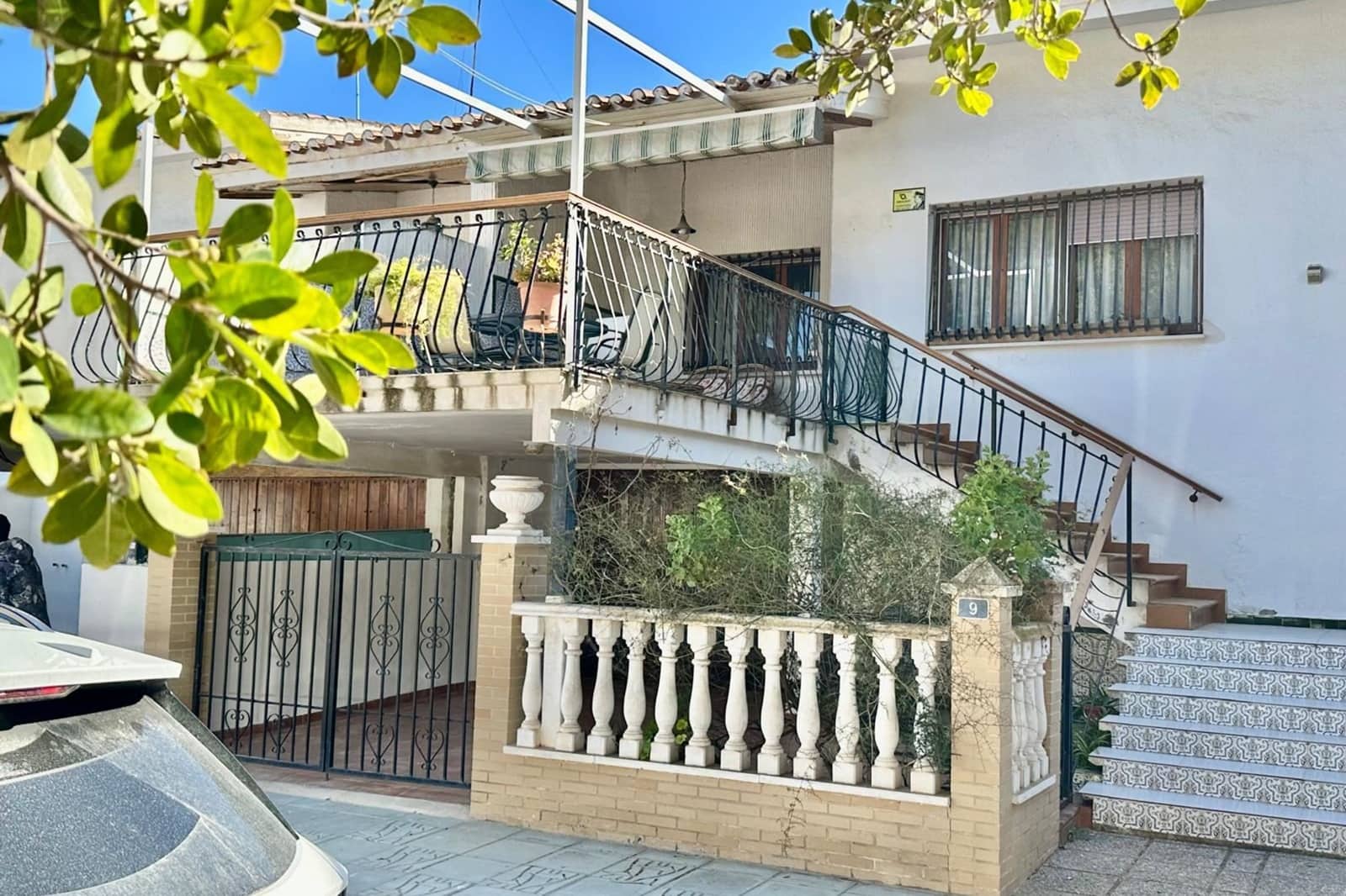 5 bedroom Townhouse for sale in Campoamor - € 340,000 (Ref: 9781369)