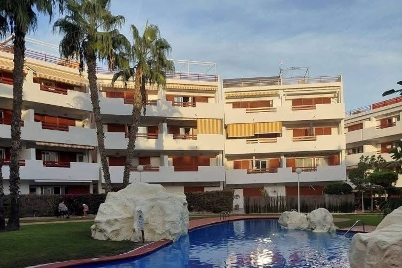 2 bedroom Apartment for sale in Playa Flamenca with pool - € 229,950 (Ref: 9782105)
