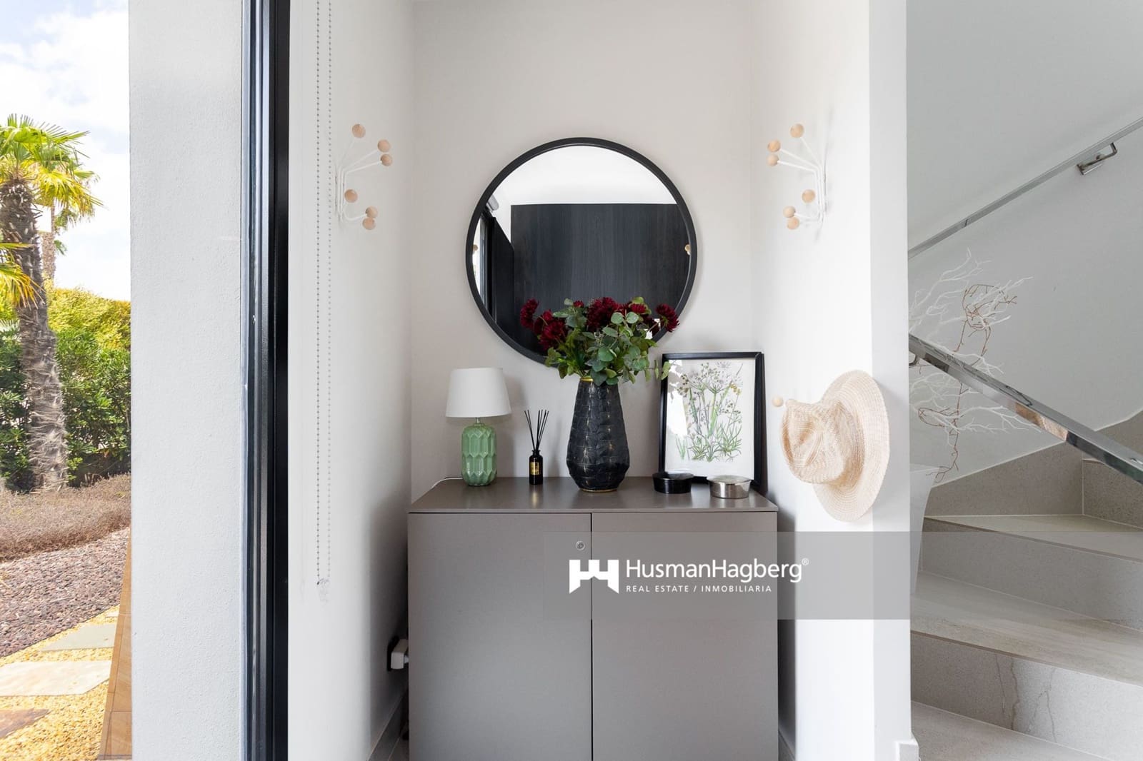 5 bedroom Villa for sale in Villamartin with pool - € 1,295,000 (Ref: 9789573)