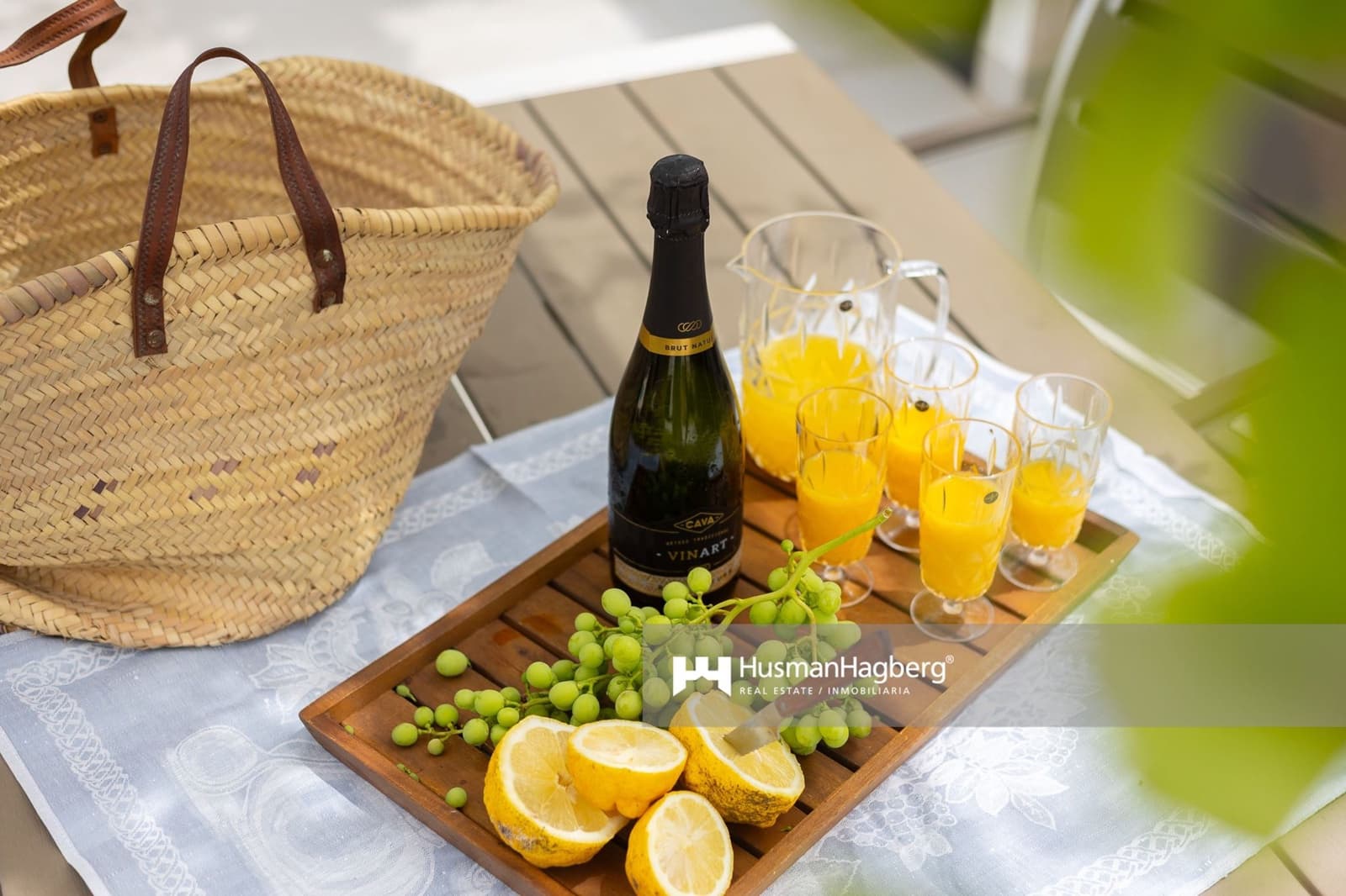 5 bedroom Villa for sale in Villamartin with pool - € 1,295,000 (Ref: 9789573)