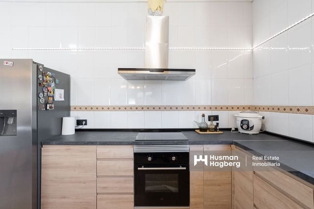 4 makuuhuone Huvila myytävänä paikassa Albatera mukana uima-altaan - 399 000 € (Ref: 9789574)