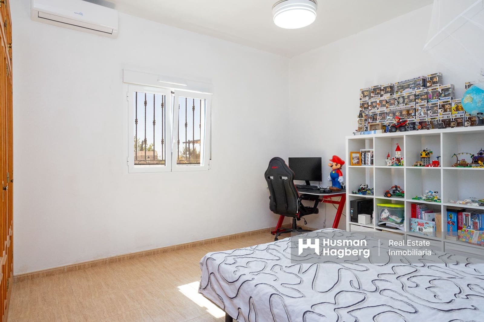 4 makuuhuone Huvila myytävänä paikassa Albatera mukana uima-altaan - 399 000 € (Ref: 9789574)