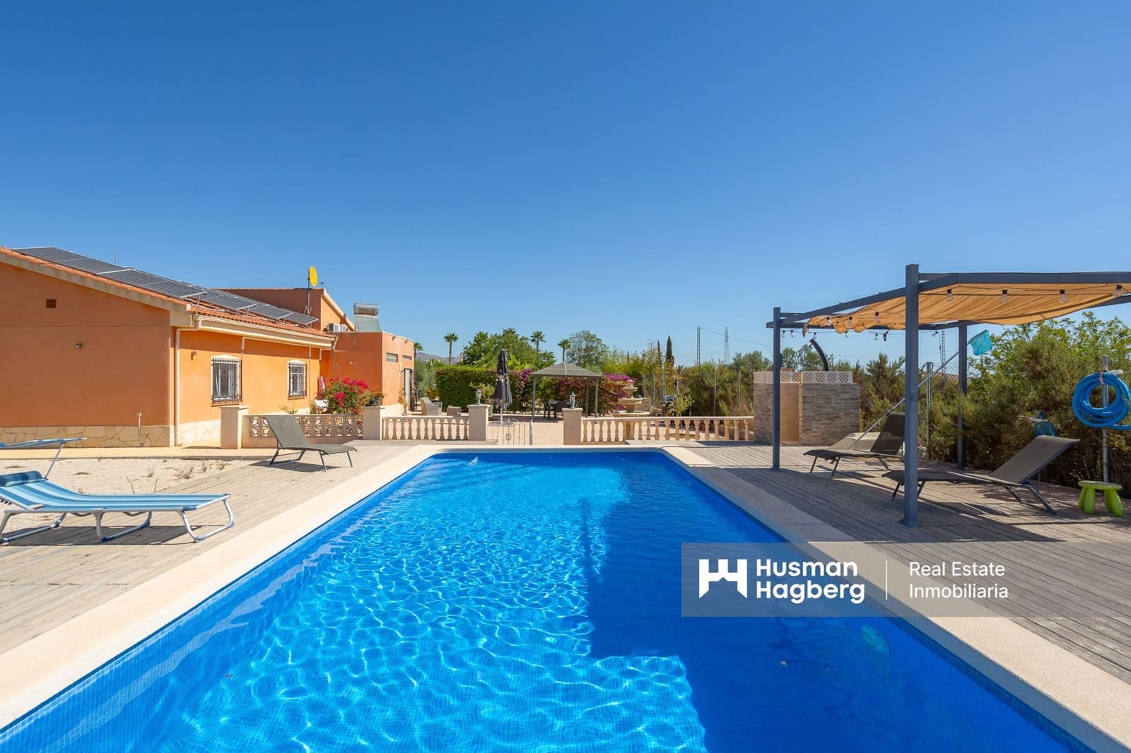 4 makuuhuone Huvila myytävänä paikassa Albatera mukana uima-altaan - 399 000 € (Ref: 9789574)