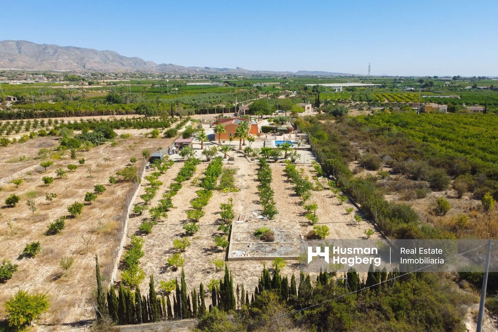 4 makuuhuone Huvila myytävänä paikassa Albatera mukana uima-altaan - 399 000 € (Ref: 9789574)