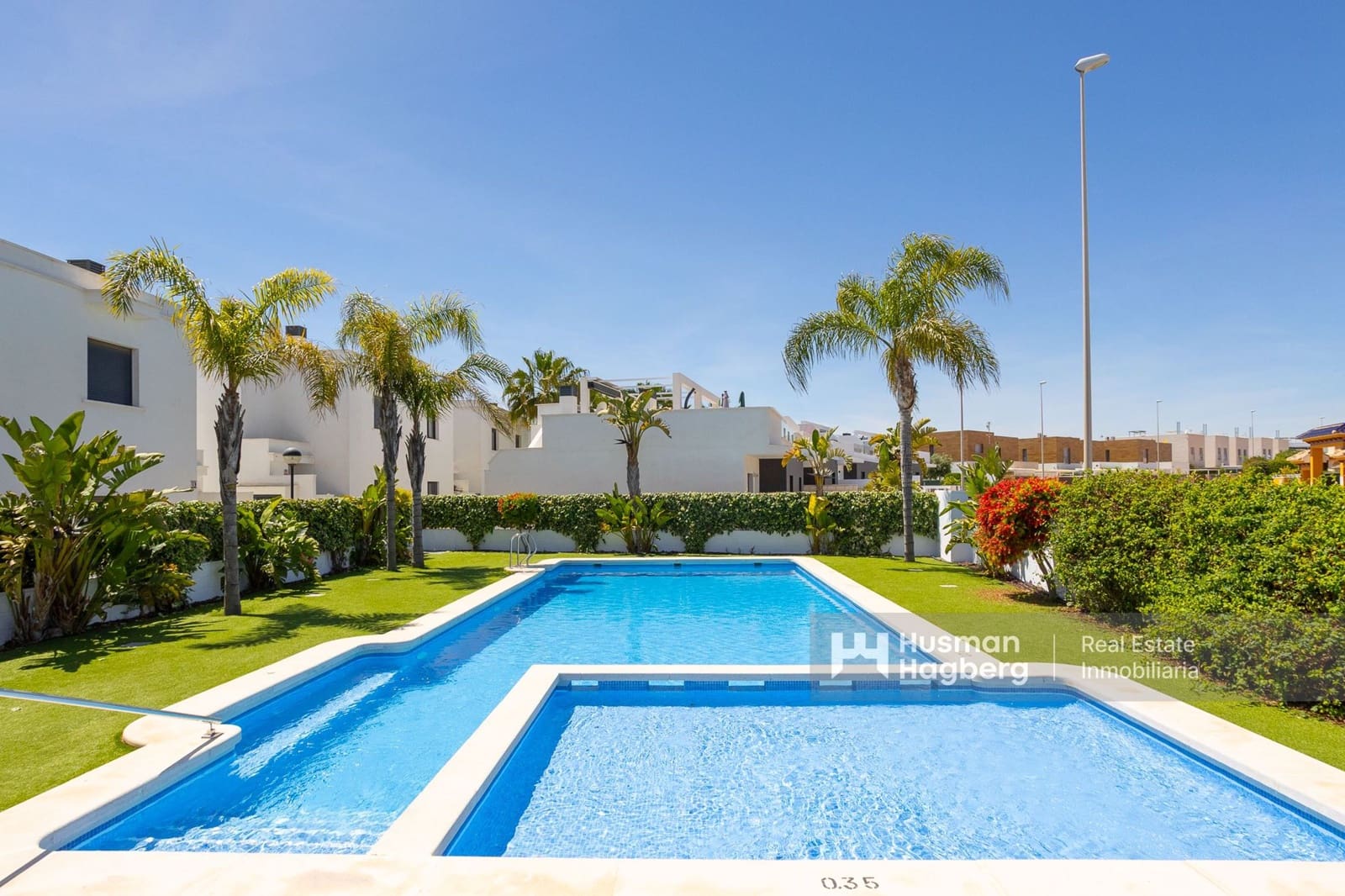 3 soverom Hus til salgs i Orihuela Costa med svømmebasseng - € 399 000 (Ref: 9793610)
