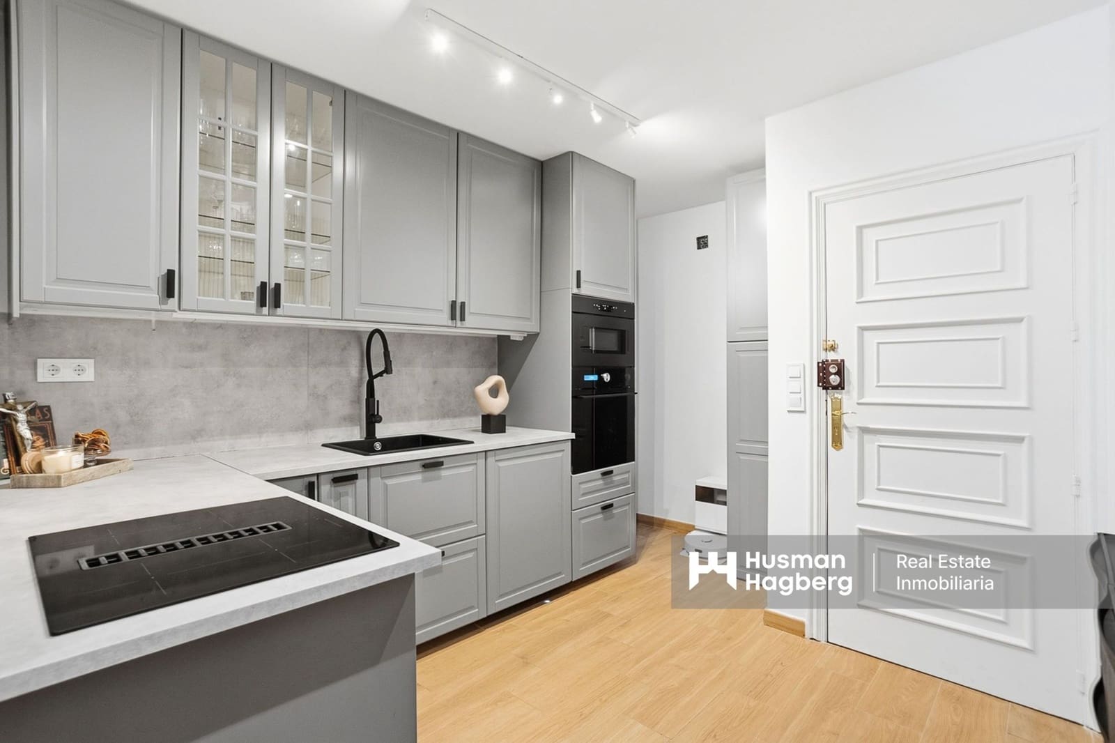 3 slaapkamer Appartement te koop in Torrevieja met zwembad - € 279.999 (Ref: 9795500)