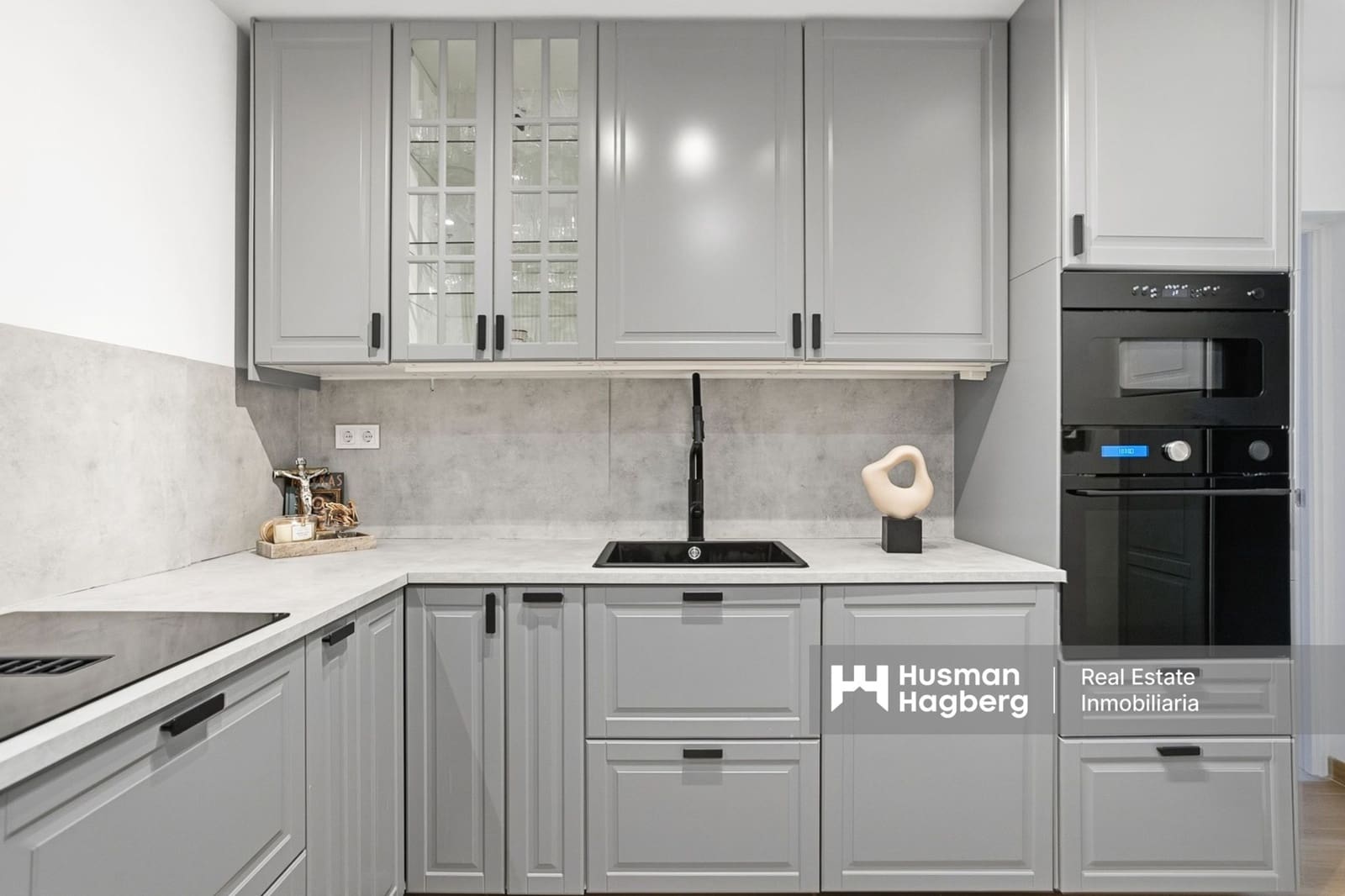 3 slaapkamer Appartement te koop in Torrevieja met zwembad - € 279.999 (Ref: 9795500)