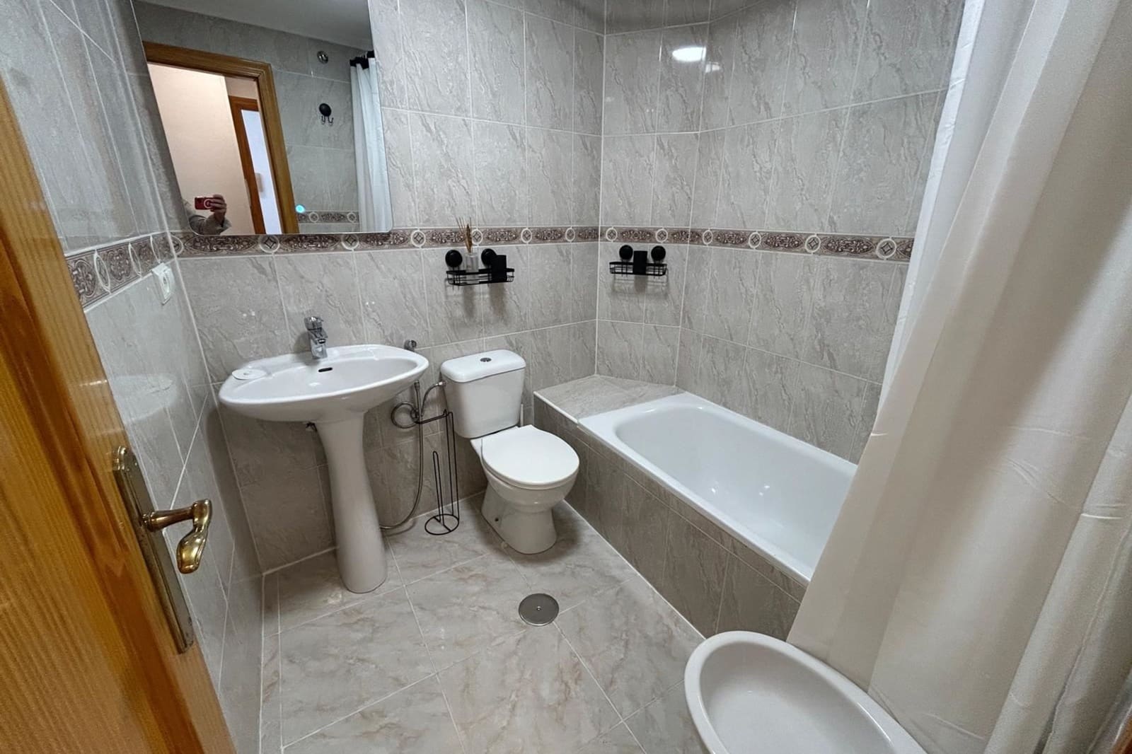 2 Zimmer Apartment zu verkaufen in Torrevieja - 198.000 € (Ref: 9806958)