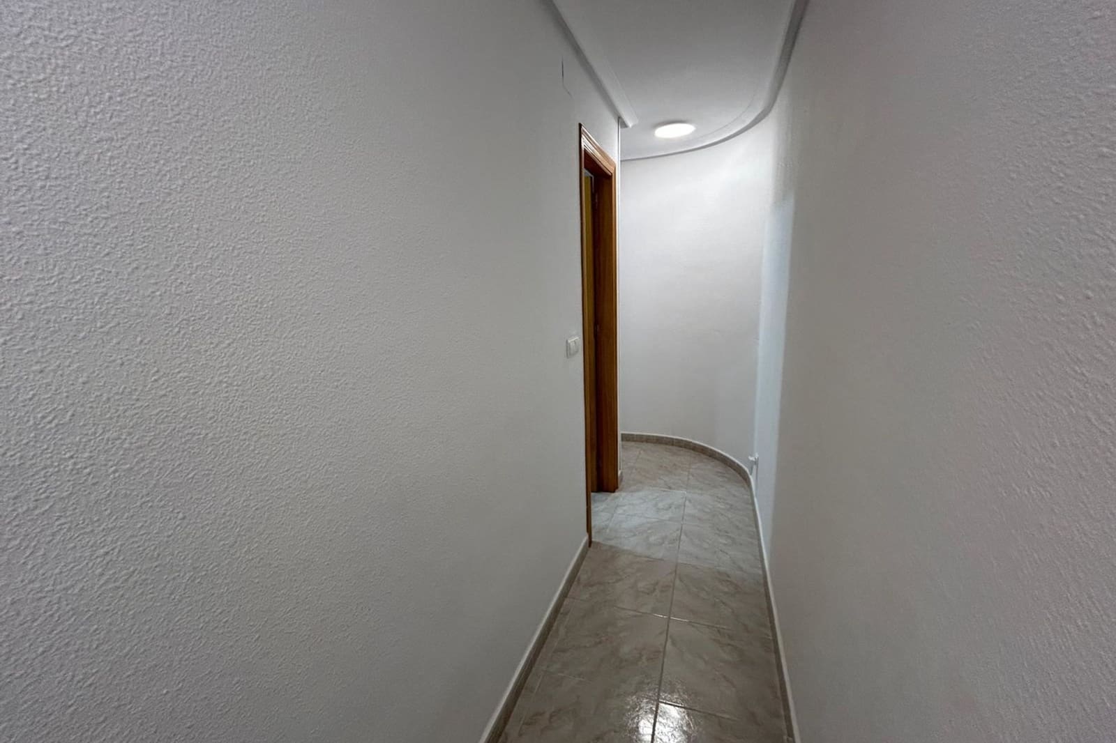 2 Zimmer Apartment zu verkaufen in Torrevieja - 198.000 € (Ref: 9806958)