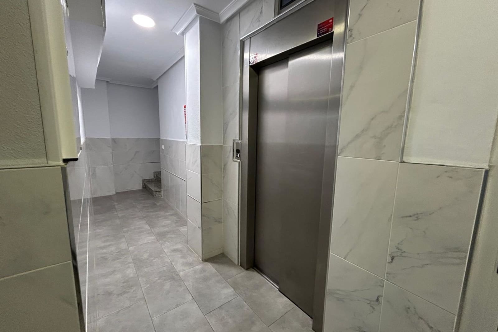 2 Zimmer Apartment zu verkaufen in Torrevieja - 198.000 € (Ref: 9806958)