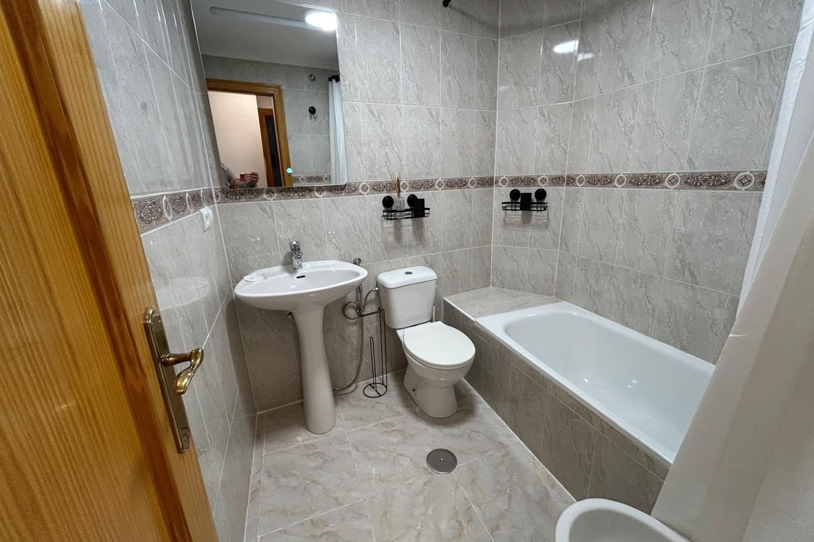 2 Zimmer Apartment zu verkaufen in Torrevieja - 198.000 € (Ref: 9806958)