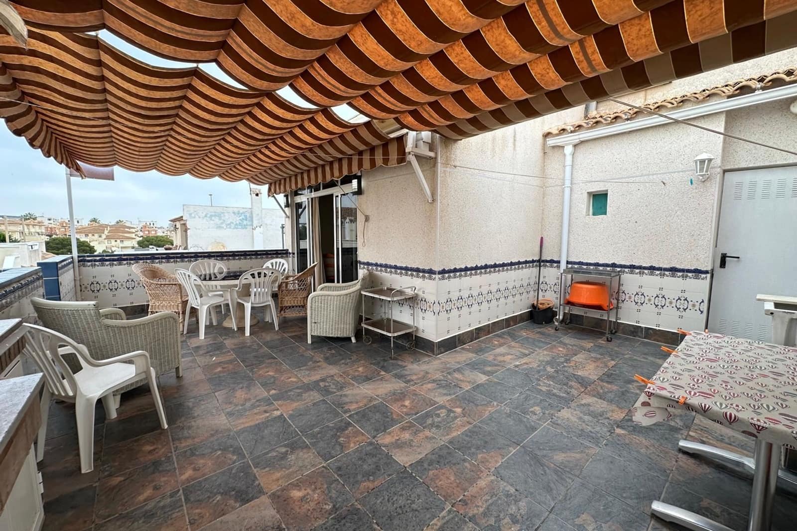3 soveværelse Byhus til salg i Playa Flamenca med swimmingpool - € 215.000 (Ref: 9809791)