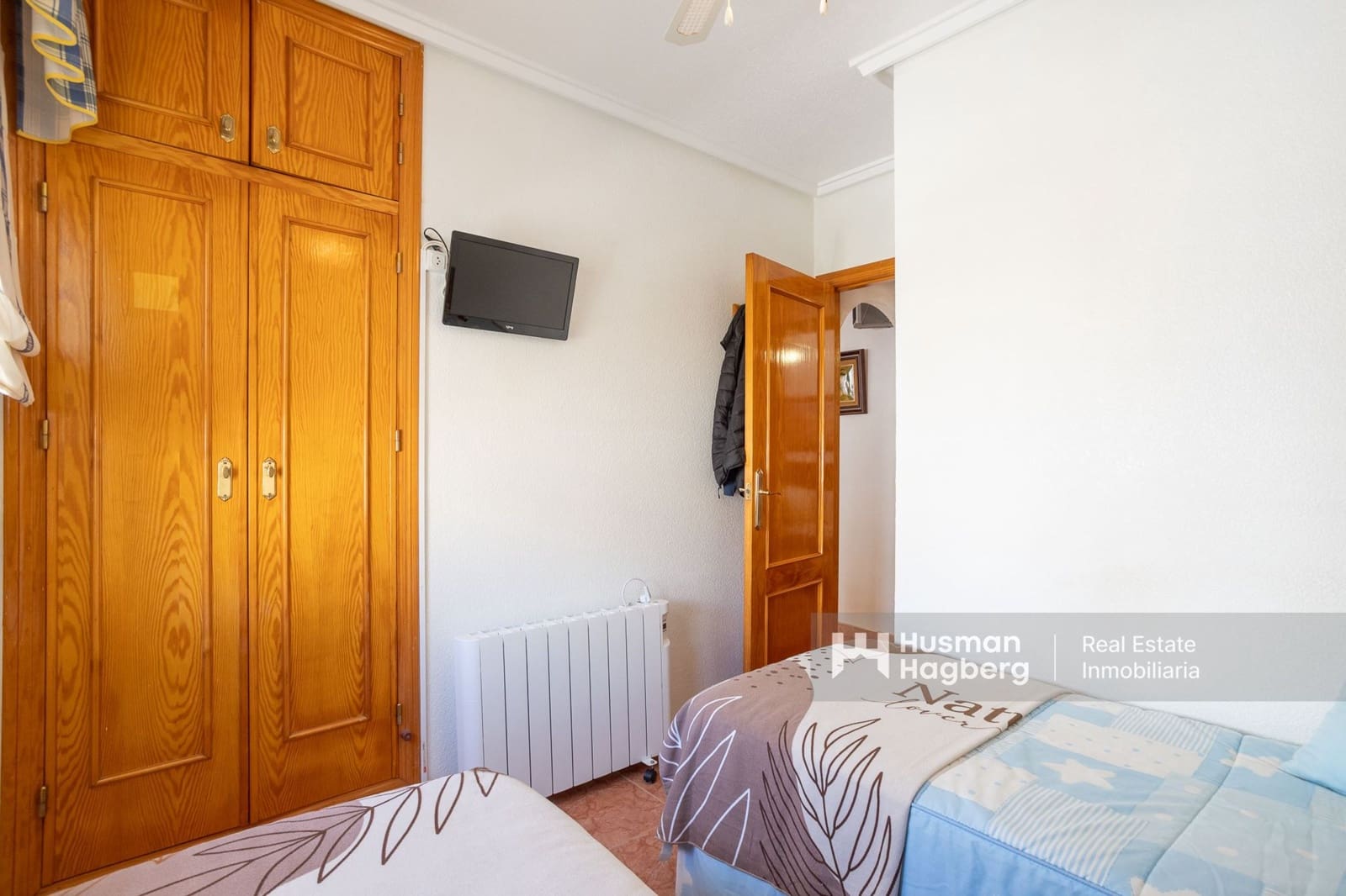 3 bedroom Townhouse for sale in Playa Flamenca with pool - € 215,000 (Ref: 9809791)