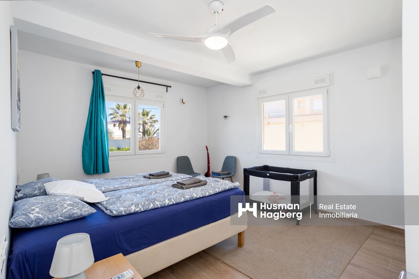 3 soveværelse Villa til salg i Playa Flamenca med swimmingpool - € 940.000 (Ref: 9826797)