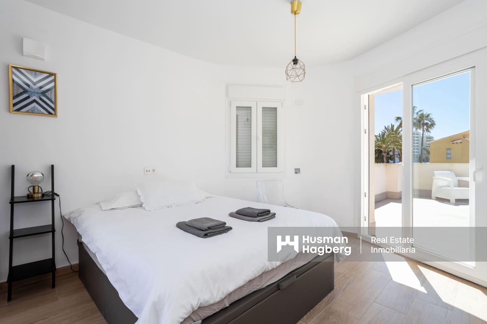 3 soveværelse Villa til salg i Playa Flamenca med swimmingpool - € 940.000 (Ref: 9826797)