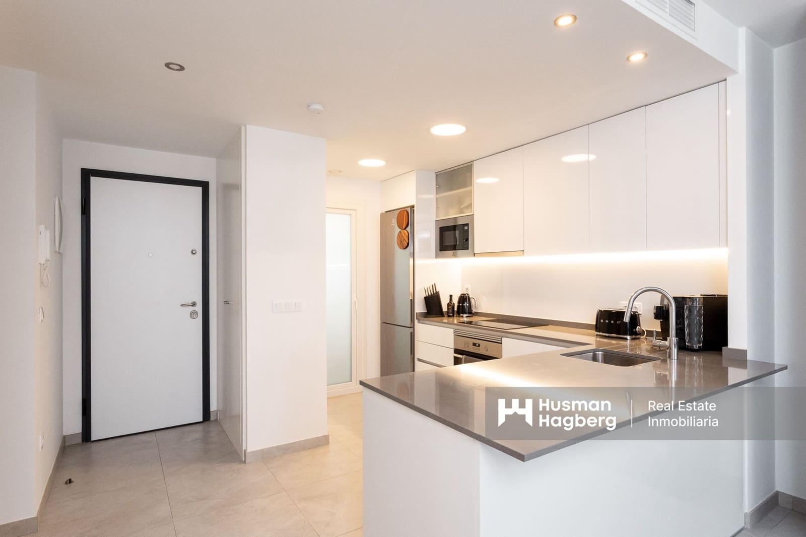 3 soveværelse Lejlighed til salg i Playa Flamenca med swimmingpool - € 659.000 (Ref: 9826798)
