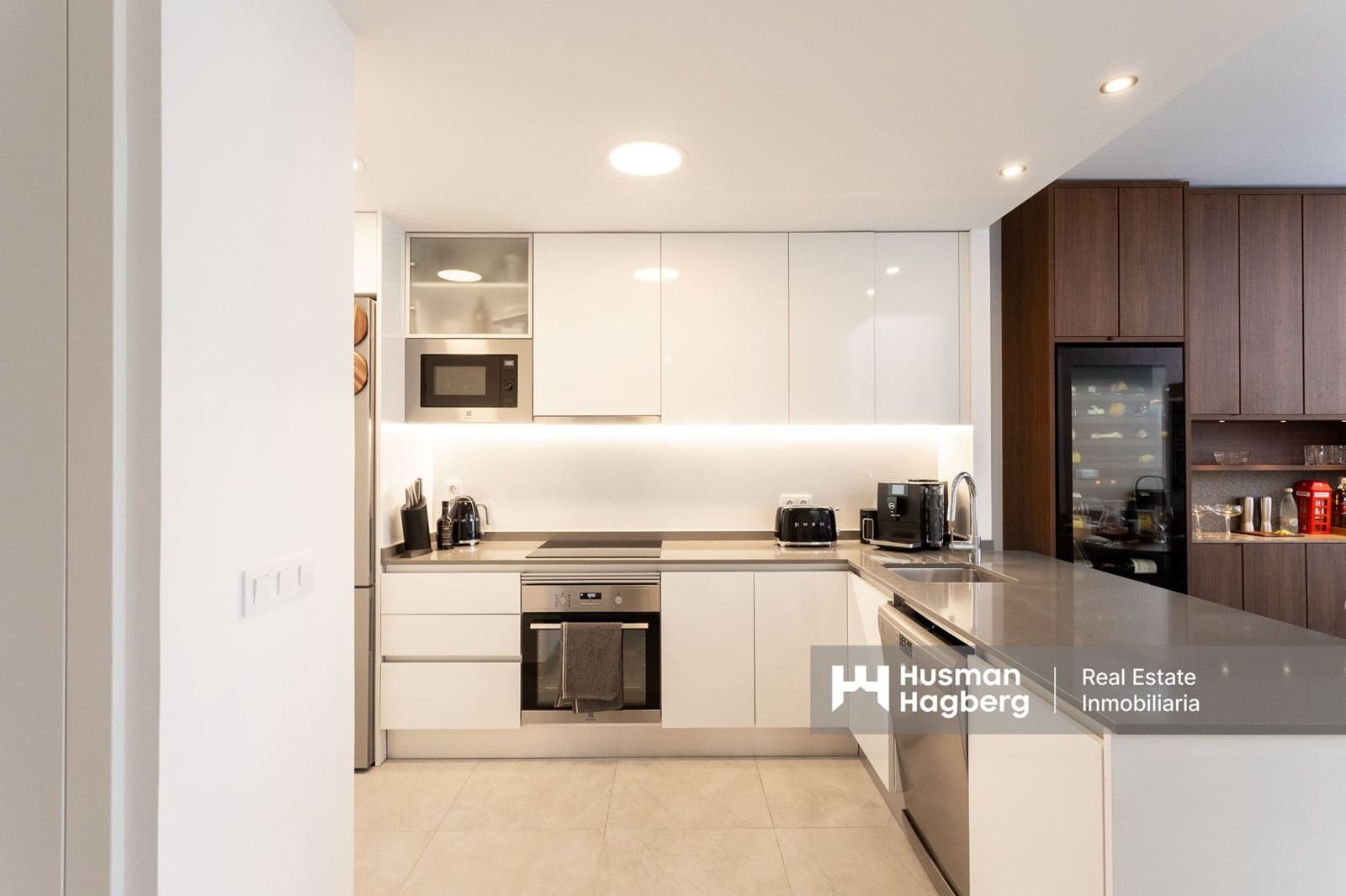 3 soveværelse Lejlighed til salg i Playa Flamenca med swimmingpool - € 659.000 (Ref: 9826798)