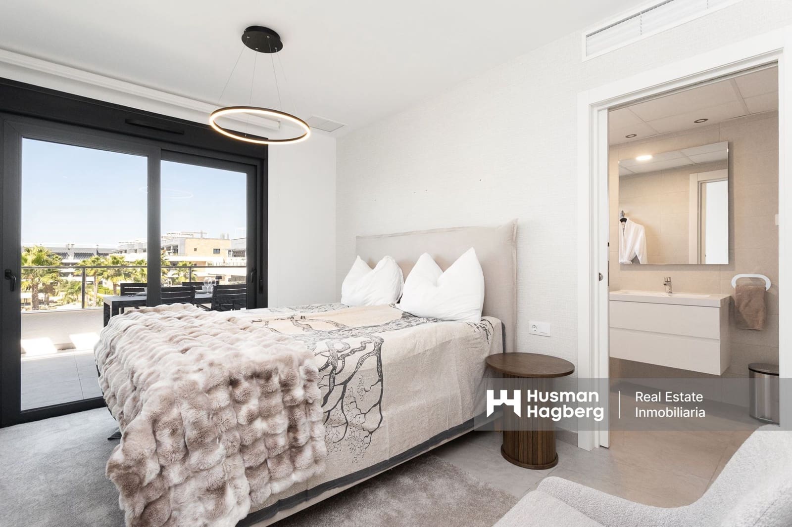 3 soveværelse Lejlighed til salg i Playa Flamenca med swimmingpool - € 659.000 (Ref: 9826798)