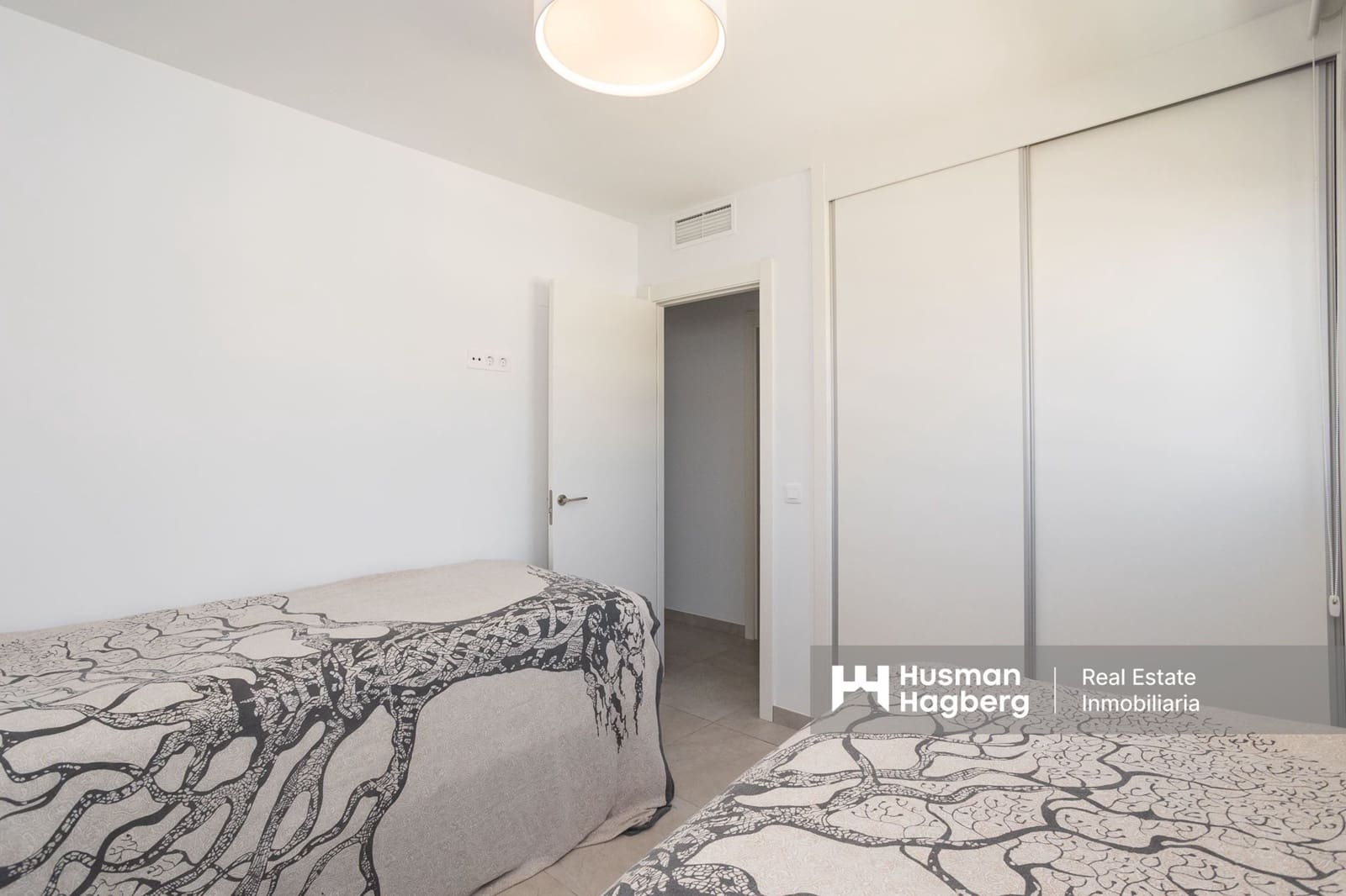 3 soveværelse Lejlighed til salg i Playa Flamenca med swimmingpool - € 659.000 (Ref: 9826798)