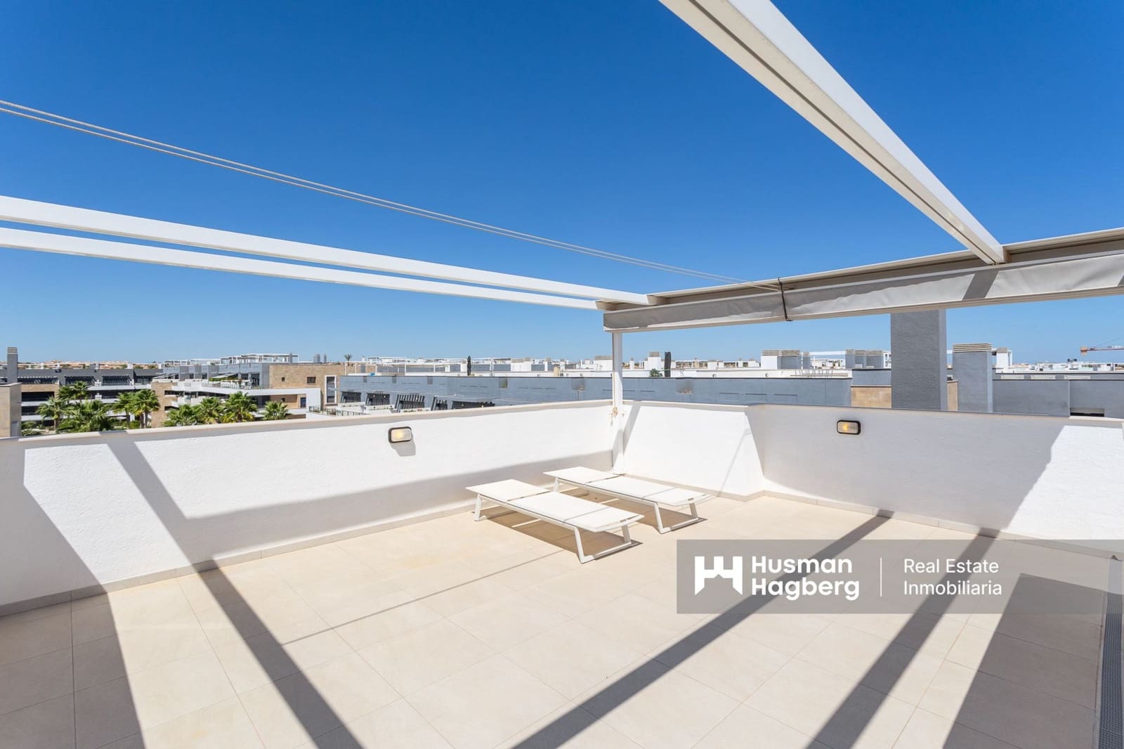 3 soveværelse Lejlighed til salg i Playa Flamenca med swimmingpool - € 659.000 (Ref: 9826798)