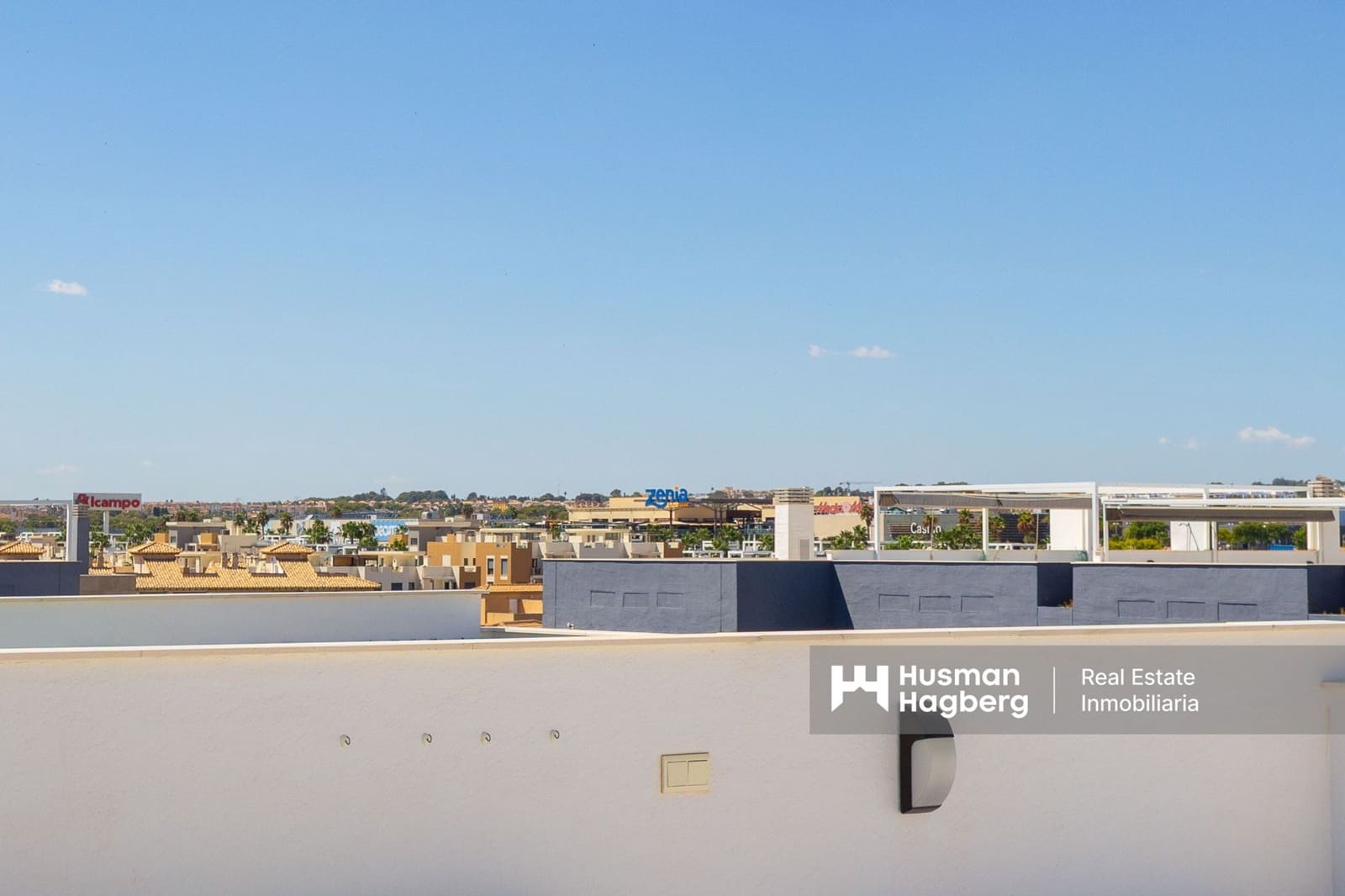 3 soveværelse Lejlighed til salg i Playa Flamenca med swimmingpool - € 659.000 (Ref: 9826798)