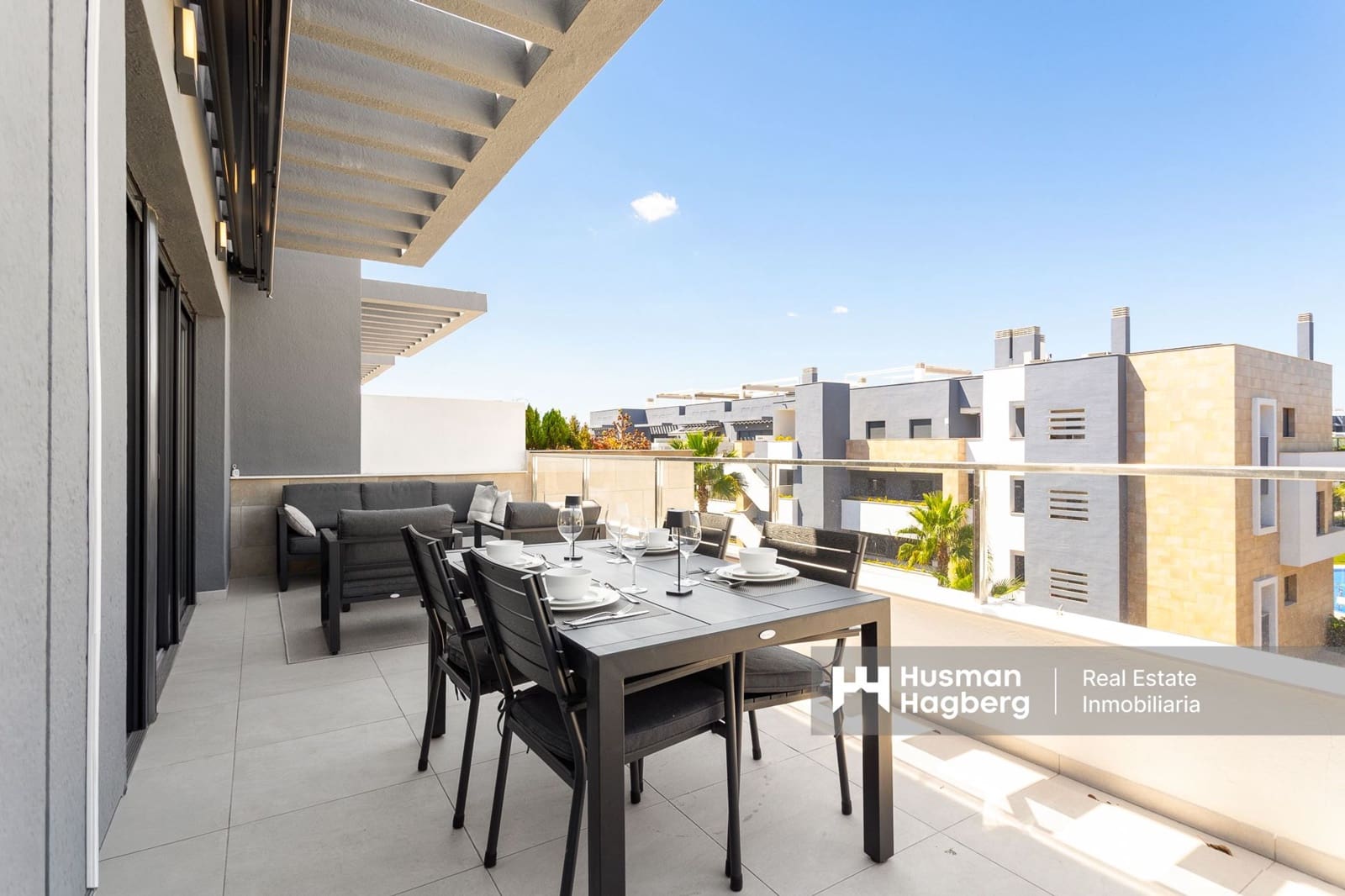 3 soveværelse Lejlighed til salg i Playa Flamenca med swimmingpool - € 659.000 (Ref: 9826798)